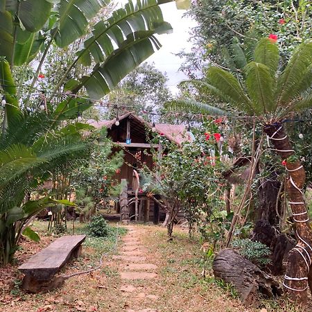 Villa Hoàng Ánh - Kon Xom Luh à Kon Tum Extérieur photo
