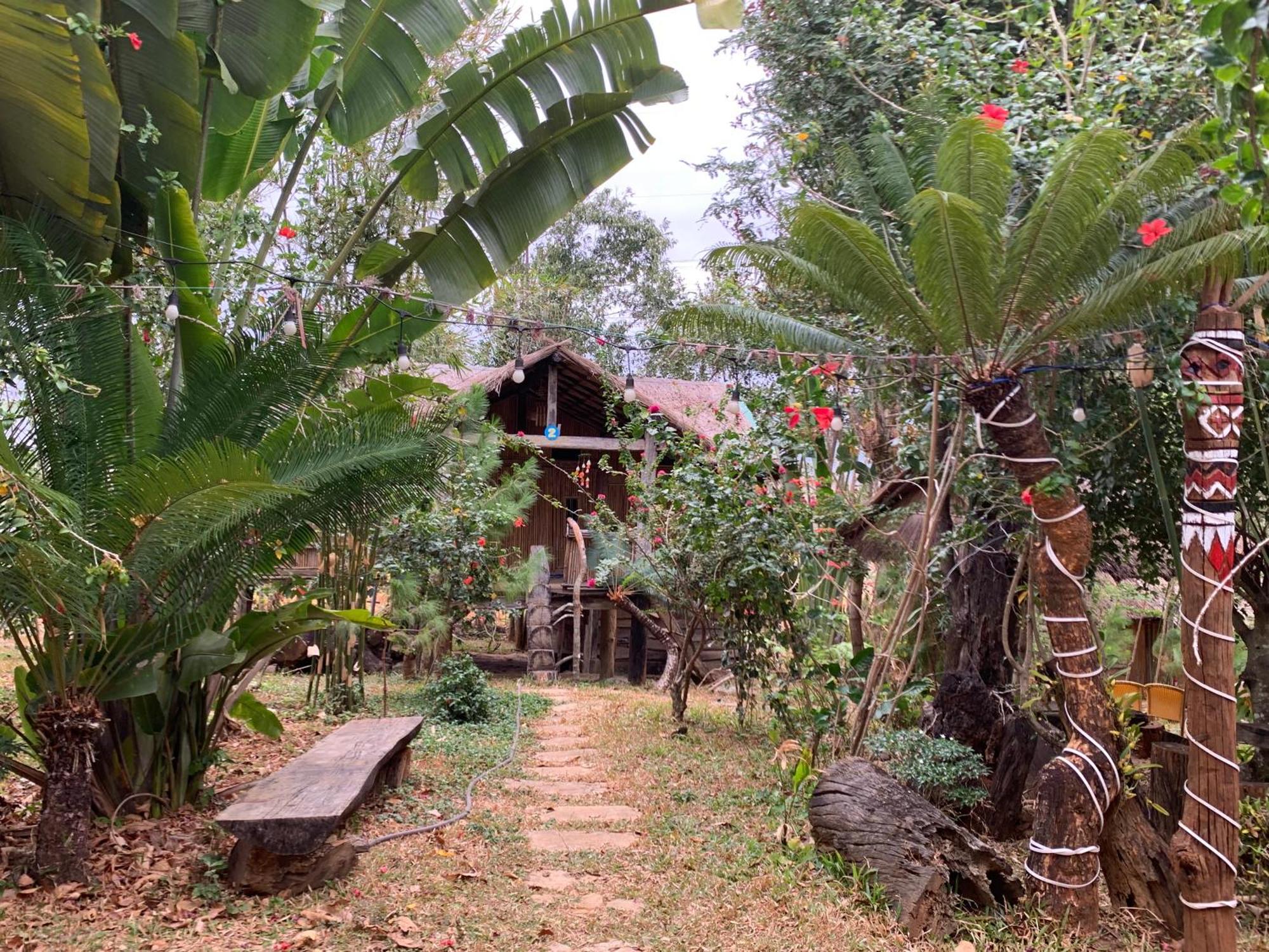 Villa Hoàng Ánh - Kon Xom Luh à Kon Tum Extérieur photo