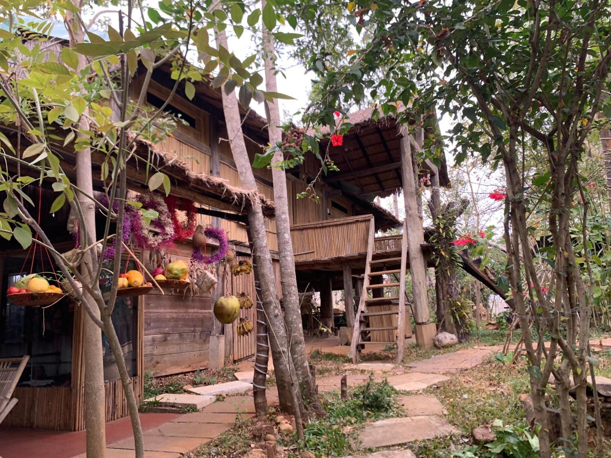 Villa Hoàng Ánh - Kon Xom Luh à Kon Tum Extérieur photo